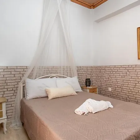 Fay's Vintage Boutique House شقة Corfu (city)